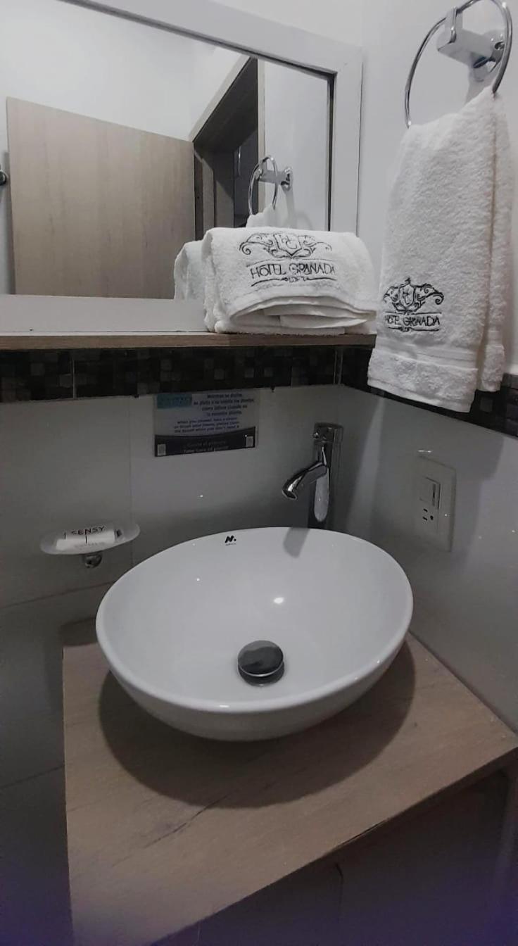 Hotel Granada Loft Cali Eksteriør bilde